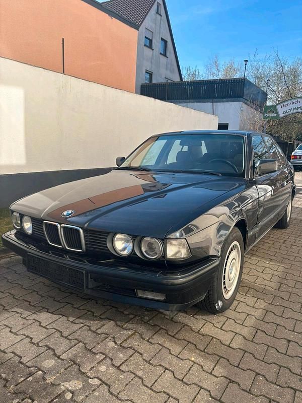 Gebraucht BMW 730 188 PS (138 kW) 1990 Schwarz Limousine
