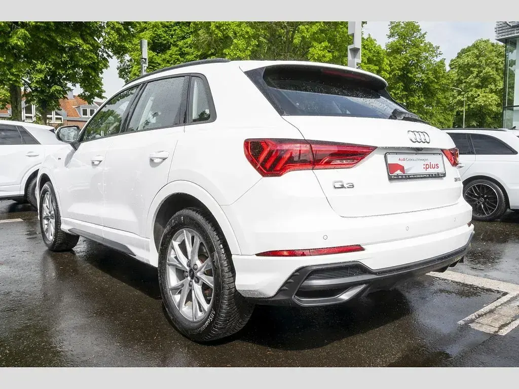 Gebraucht Audi Q3 Design 150 PS (110 kW) 2021 Ibisweiß SUV