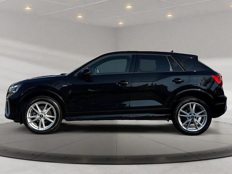 Second-hand Audi Q2 Ambiente 150 CP (110 kW) 2022 Negru SUV