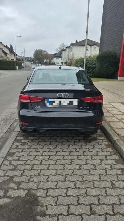 Gebraucht Audi A3 Design 116 PS (85 kW) 2020 Schwarz Limousine