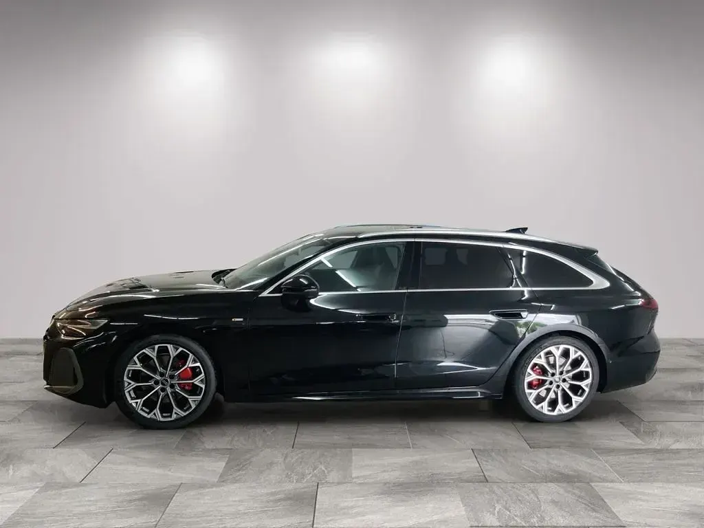 Gebraucht Audi A6 S-Line 204 PS (150 kW) 2026 Schwarz Kombi