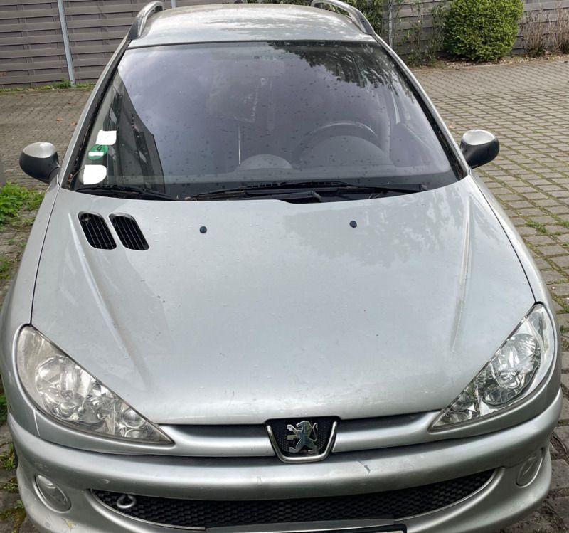 Silber Gebraucht 2004 Peugeot 206 Kombi | 850 € (Superpreis) - Bild 1/1