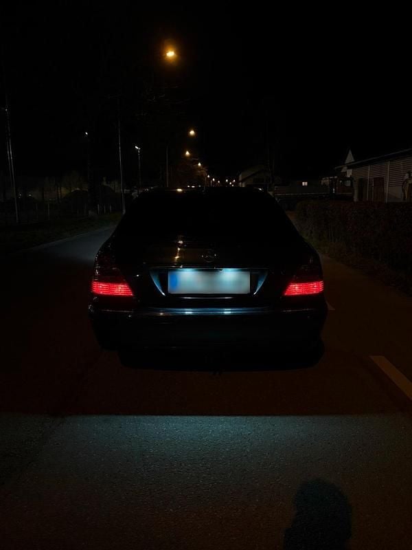 Gebraucht Mercedes E270 177 PS (130 kW) 2002 Blau Limousine