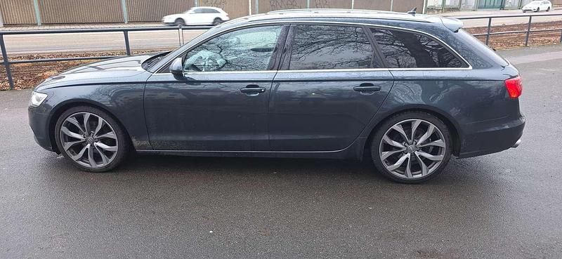 Gebraucht Audi A6 177 PS (130 kW) 2012 Aviatorblau metallic Kombi