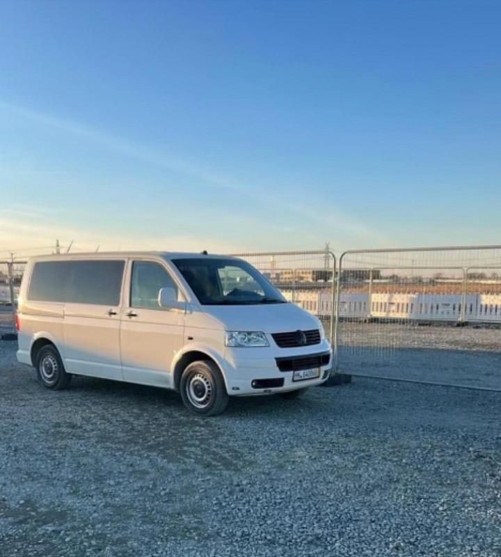 Gebraucht VW Caravelle 131 PS (96 kW) 2005 Weiß Van / Kleinbus