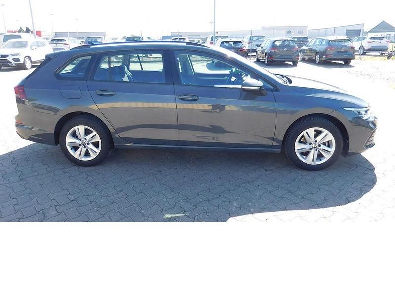Delfingraumetallic c7qgrau Gebraucht 2023 VW Golf VIII Comfortline Kombi | 22.990 € (Fairer Preis) - Bild 1/4