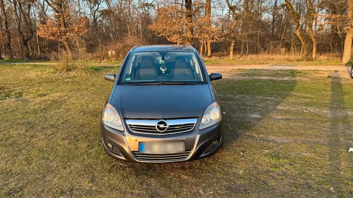 Gebraucht Opel Zafira 150 PS (110 kW) 2008 Grau Van / Kleinbus