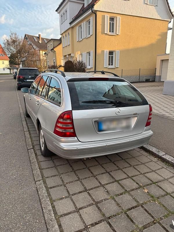 Gebraucht Mercedes C220 143 PS (105 kW) 2002 Silber Kombi