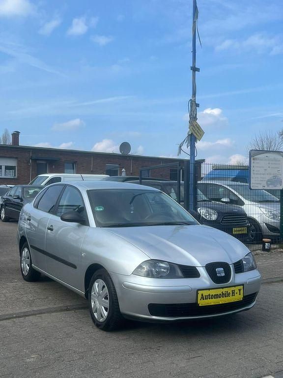 Gebraucht Seat Cordoba 75 PS (55 kW) 2004 Silber Limousine