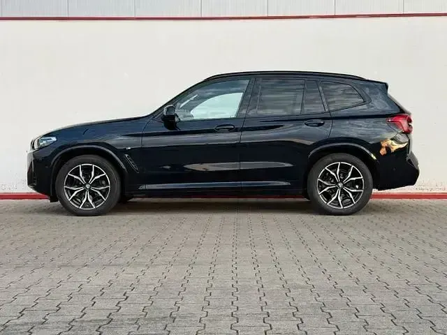 Gebraucht BMW X3 M Sport 190 PS (139 kW) 2023 Schwarz SUV