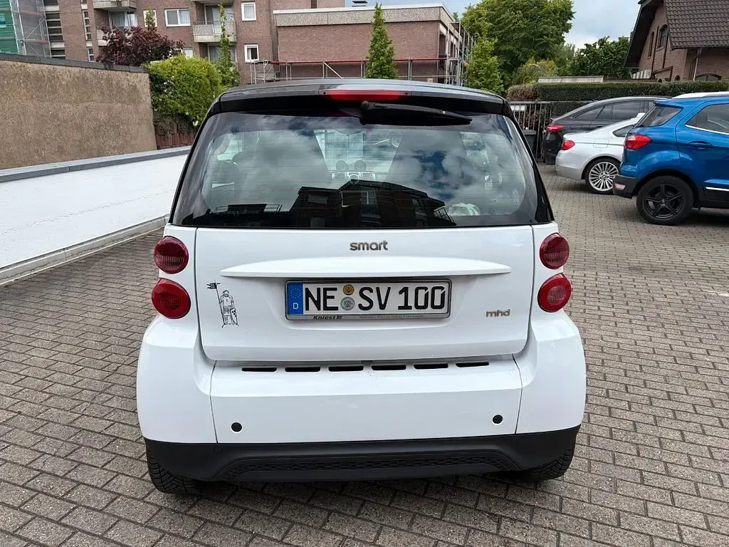 Gebraucht Smart ForTwo Coupé Pure 61 PS (44 kW) 2013 Weiß Coupé