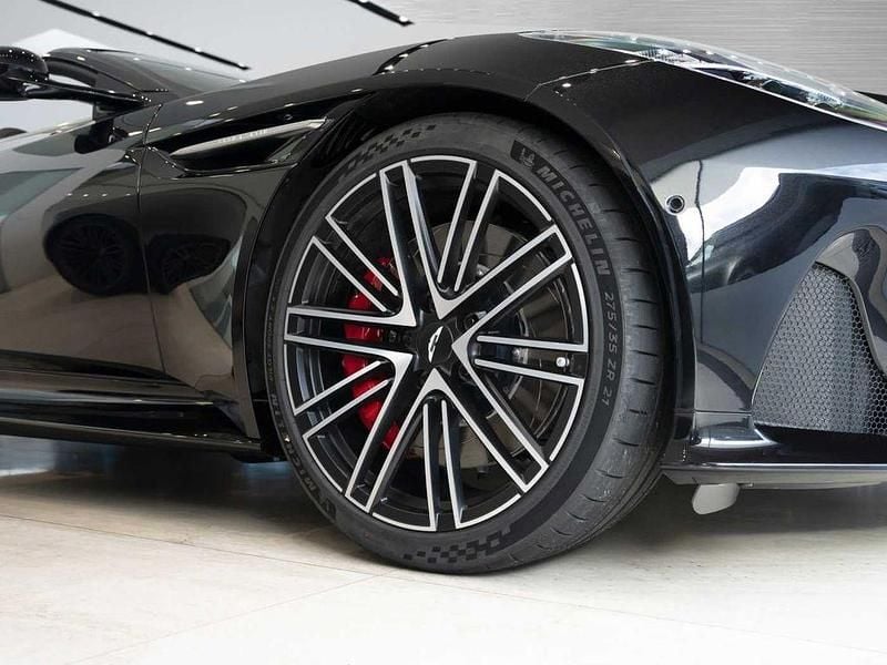 Neu Aston Martin DB12 680 PS (500 kW) 2026 Onyx black Cabrio