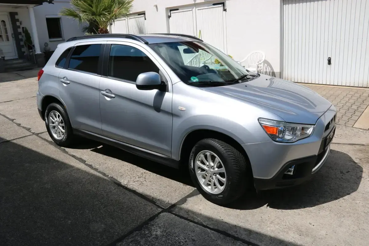 Gebraucht Mitsubishi ASX 117 PS (86 kW) 2012 Silber SUV
