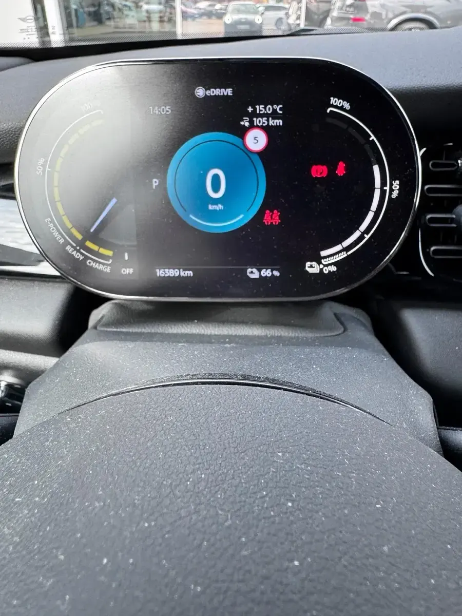 Używany Mini Cooper S 135 kW (184 KM) 2023 Czarny Hatchback