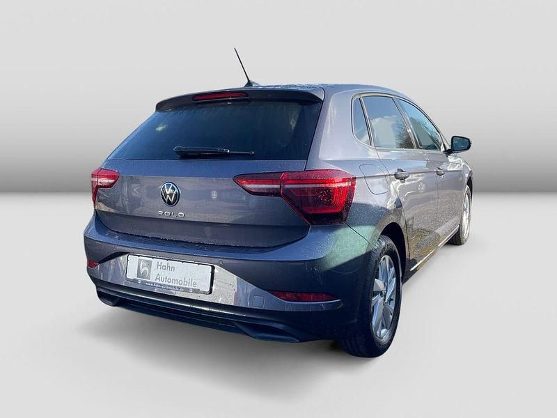 Gebraucht VW Polo Style 95 PS (69 kW) 2023 Rauchgrau metallic Kleinwagen