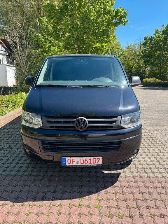 Second-hand VW Transporter 179 CP (131 kW) 2014 Negru Van