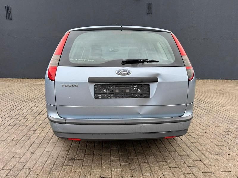Gebraucht Ford Focus 101 PS (74 kW) 2006 Blau Kombi