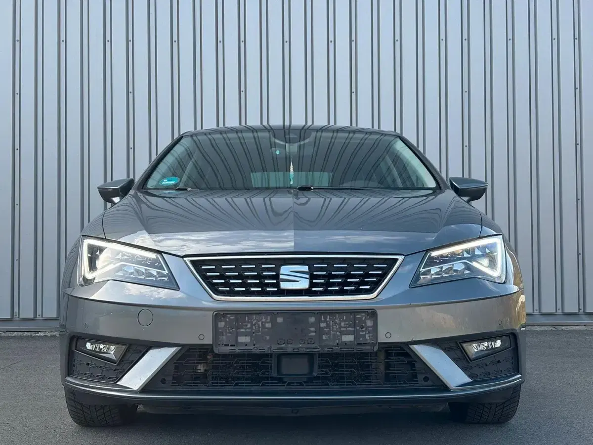 Gebraucht Seat Leon XCELLENCE 150 PS (110 kW) 2017 Grau Limousine