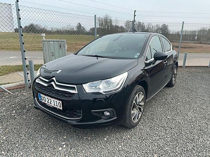 Gebraucht Citroën DS4 So Chic 111 PS (81 kW) 2011 Schwarz Kleinwagen