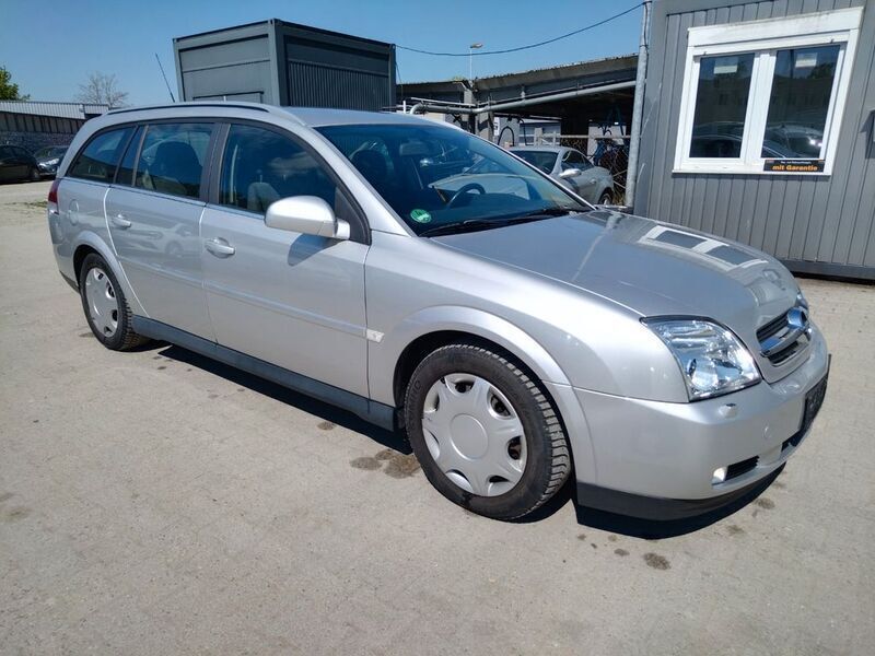 Silber Gebraucht 2005 Opel Vectra Sport Limousine | 2.990 € (Guter Preis) - Bild 1/4