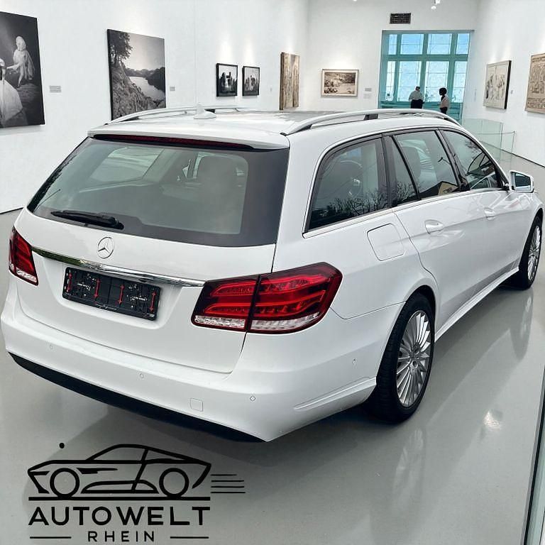 Gebraucht Mercedes E250 204 PS (150 kW) 2014 Weiß Limousine
