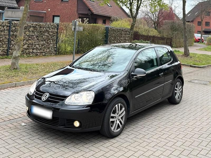 Gebraucht VW Golf V 80 PS (58 kW) 2008 Schwarz Kleinwagen