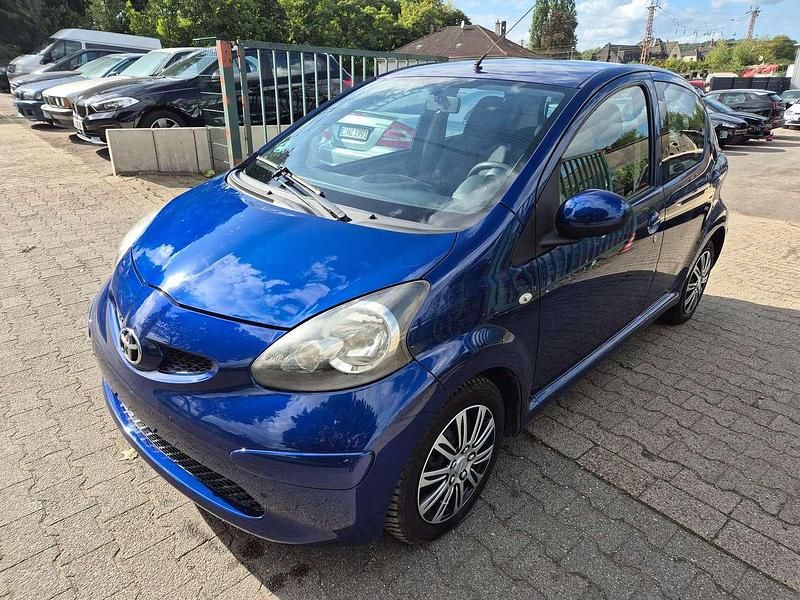 Gebraucht Toyota Aygo 68 PS (50 kW) 2007 Blue mica Kleinwagen