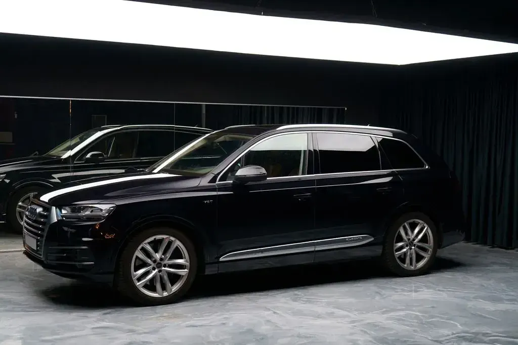 Gebraucht Audi SQ7 Sport 435 PS (319 kW) 2016 Schwarz SUV