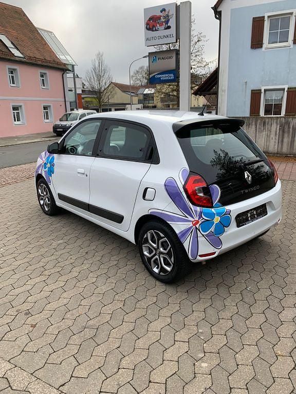 Gebraucht Renault Twingo Equilibre 65 PS (47 kW) 2023 Weiß Kleinwagen