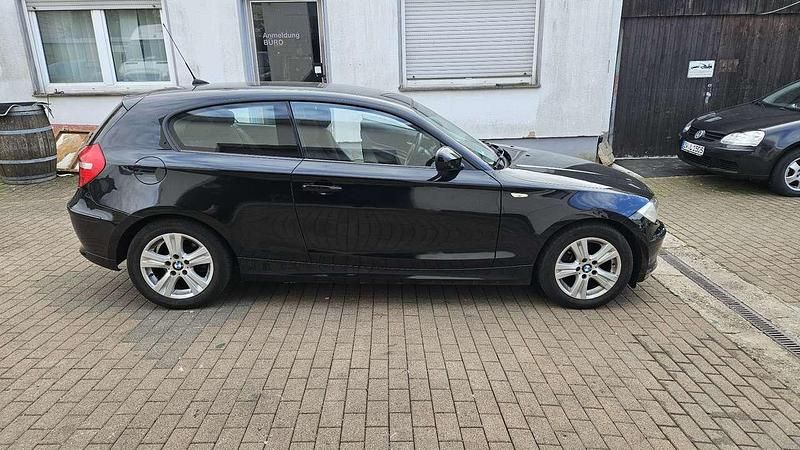 Gebraucht 2010 BMW 116 Kleinwagen | 4.200 € (Fairer Preis) - Bild 1/4