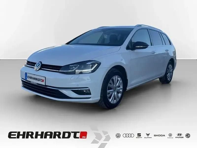 Weiß Gebraucht 2020 VW Golf VII Highline Kombi | 21.490 € (Fairer Preis) - Bild 1/4