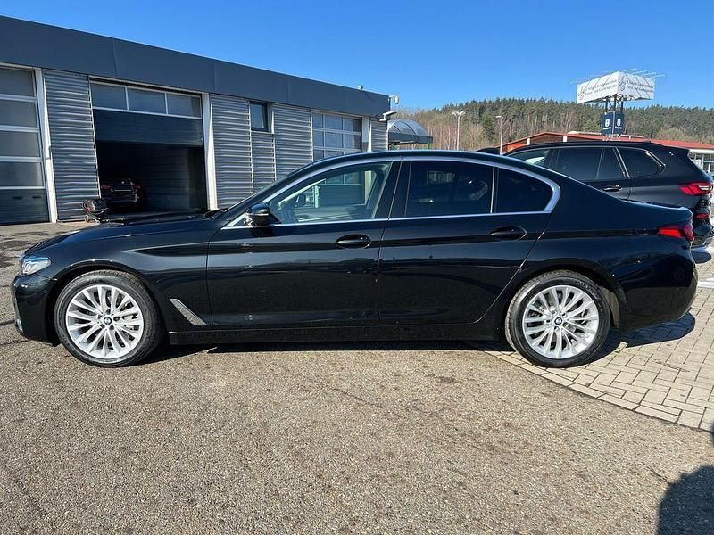 Gebraucht BMW 530 Luxury Line 286 PS (210 kW) 2022 Schwarz Limousine