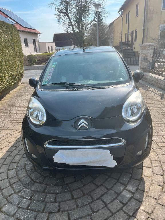 Gebraucht Citroën C1 SELECTION 68 PS (50 kW) 2013 Schwarz Kleinwagen