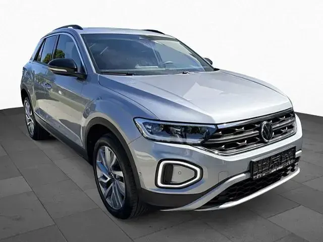 Gebraucht VW T-Roc IQ Drive 150 PS (110 kW) 2025 Silber SUV