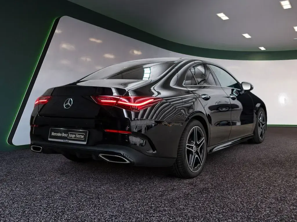 Gebraucht Mercedes CLA180 Advanced Plus 136 PS (100 kW) 2024 Nachtschwarz Limousine