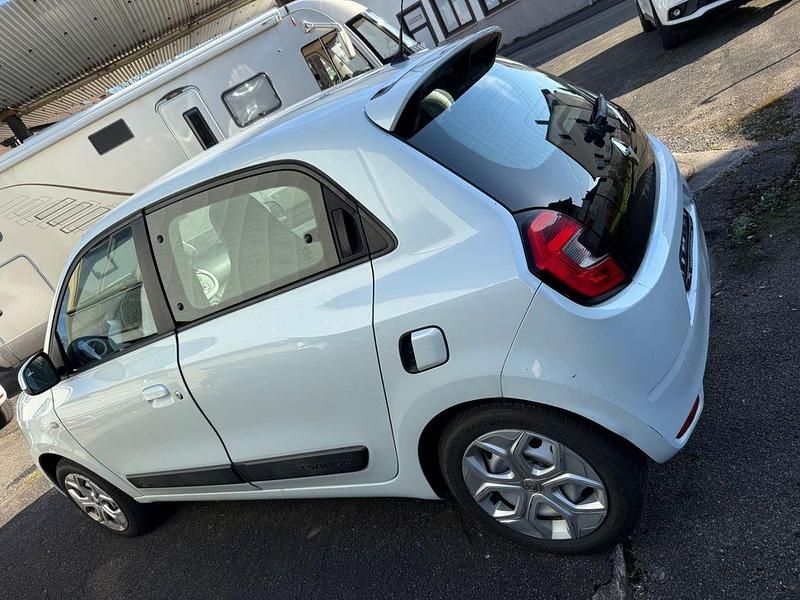 Gebraucht Renault Twingo 65 PS (47 kW) 2021 Weiß Kleinwagen