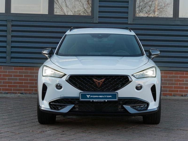 Second-hand Cupra Formentor VZ 310 CP (228 kW) 2023 Alb SUV