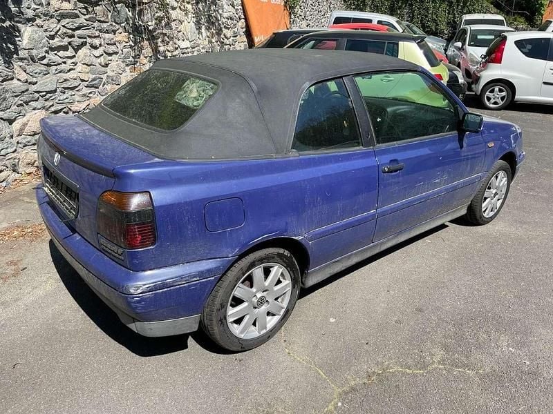 Brugt VW Golf Cabriolet 90 HK (66 kW) 1997 Blå Cabriolet