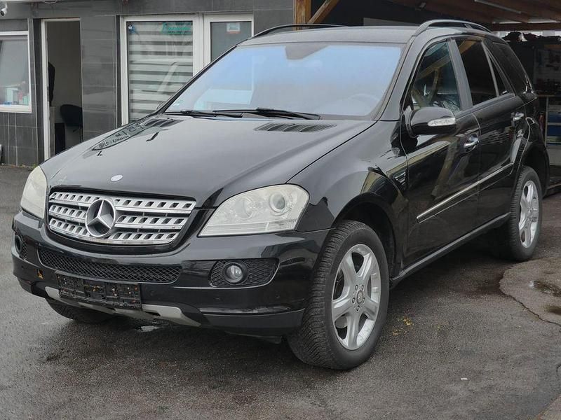Gebraucht Mercedes ML280 190 PS (139 kW) 2006 Schwarz SUV