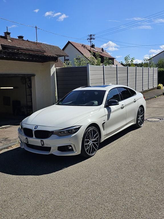 Weiß Gebraucht 2018 BMW 440 M Performance Limousine | 29.500 € (Superpreis) - Bild 1/4