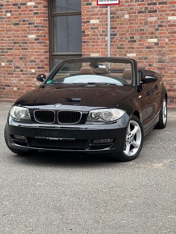 Schwarz Gebraucht 2009 BMW 118 Cabriolet Sport Line Cabrio | 7.900 € (Fairer Preis) - Bild 1/4