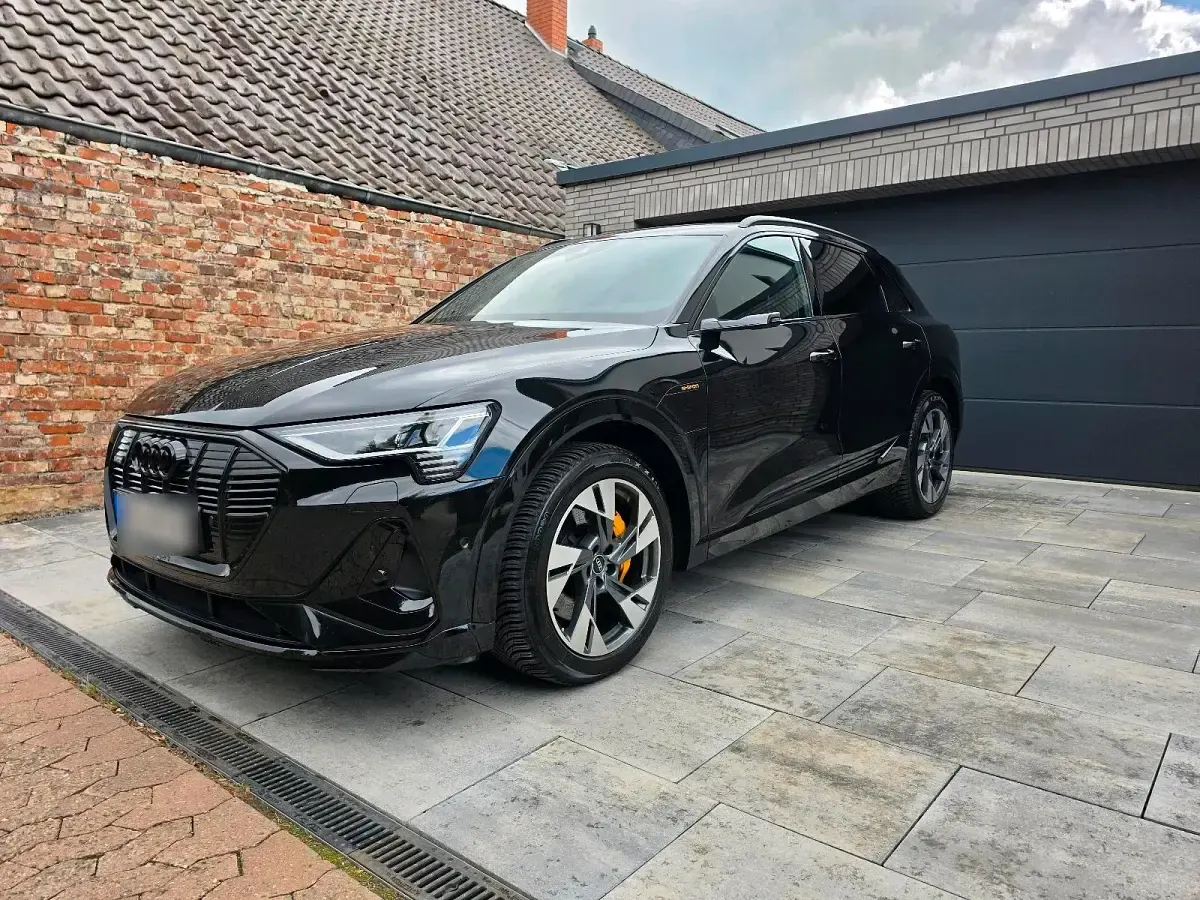 Gebraucht Audi e-tron S-Line 300 kW (408 PS) 2021 Schwarz SUV