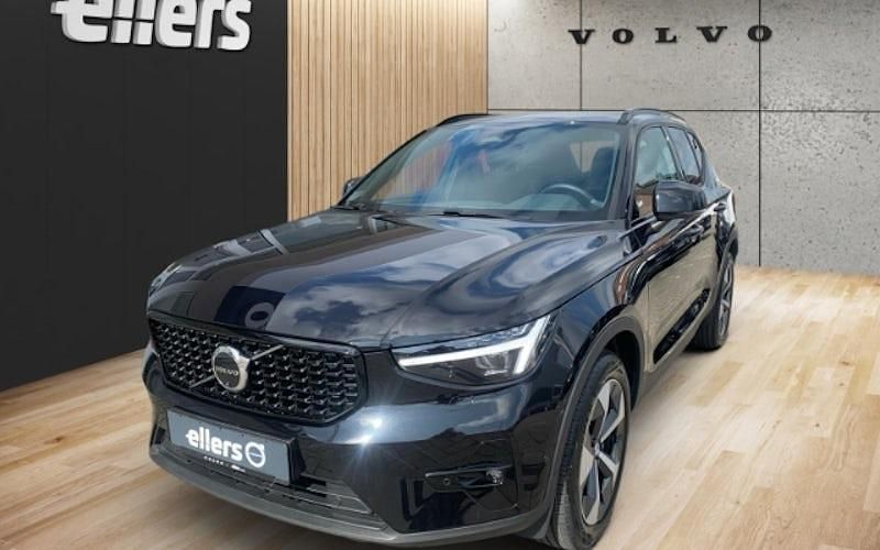 Schwarz Gebraucht 2024 Volvo XC40 Plus SUV | 37.750 € (Etwas zu teuer) - Bild 1/4