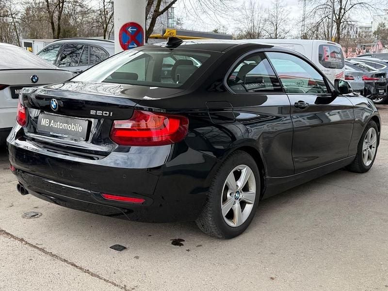Gebraucht BMW 220 Sport Line 184 PS (135 kW) 2017 Schwarz Coupé