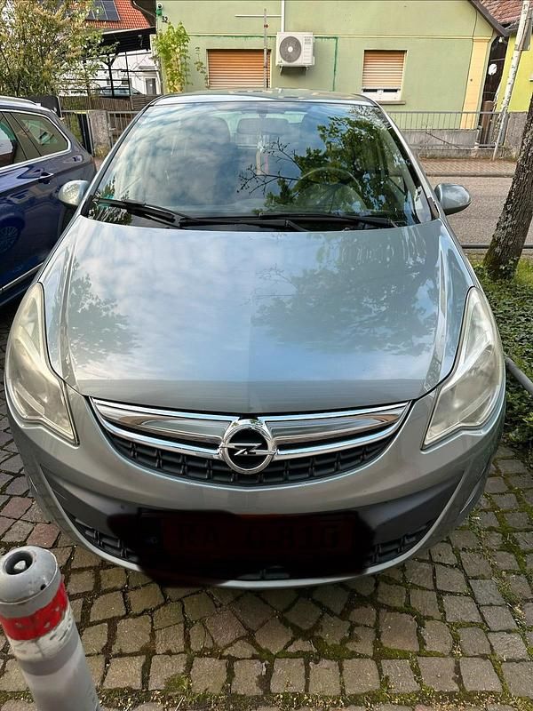 Gebraucht Opel Corsa 87 PS (63 kW) 2012 Silber Kleinwagen