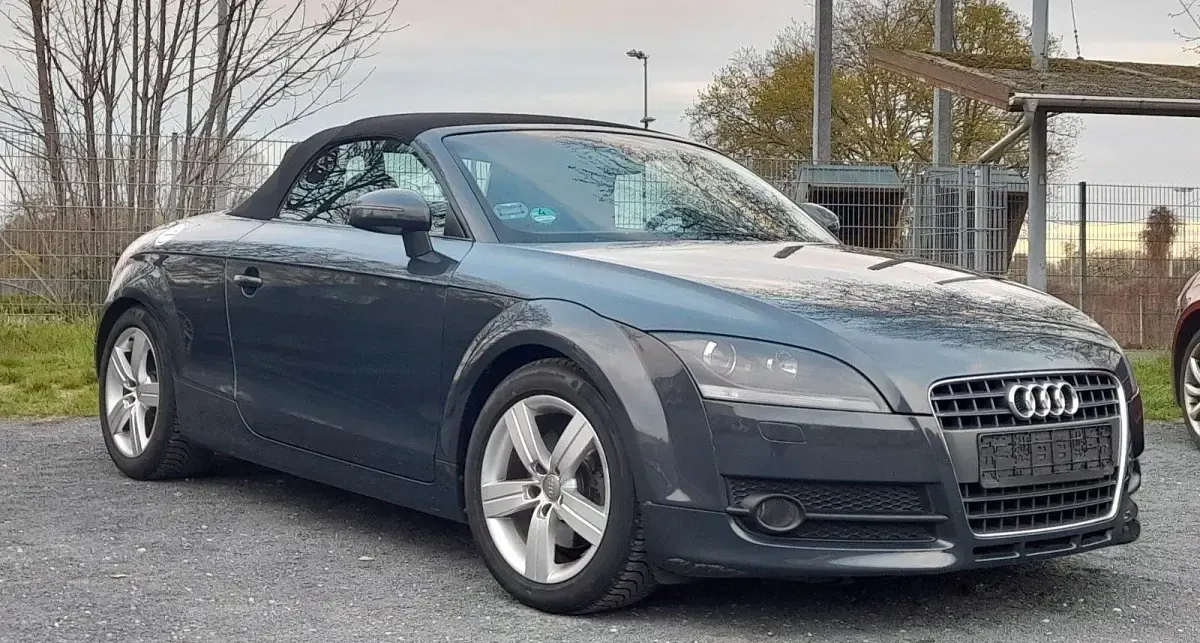Gebraucht Audi TT Roadster Sport 160 PS (117 kW) 2009 Grau Cabrio