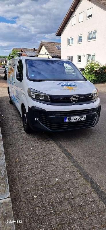 Gebraucht 2024 Opel Vivaro Van | 30.000 € (Etwas zu teuer) - Bild 1/4