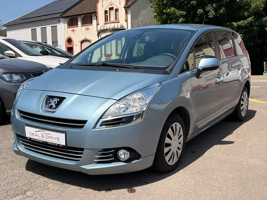 Gebraucht Peugeot 5008 Tendance 109 PS (80 kW) 2010 Blau Van / Kleinbus