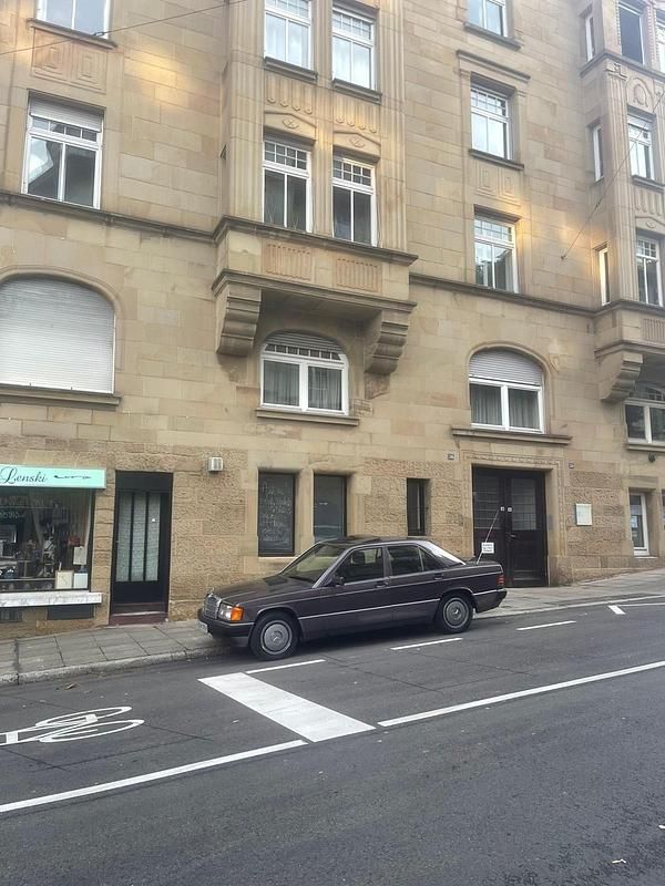 Gebraucht Mercedes 190 118 PS (86 kW) 1991 Violet Limousine