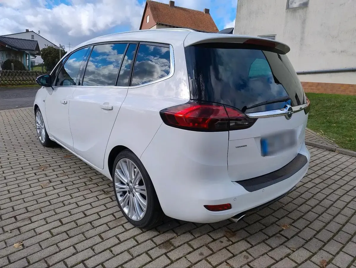 Gebraucht Opel Zafira Tourer 170 PS (125 kW) 2015 Weiß Van / Kleinbus
